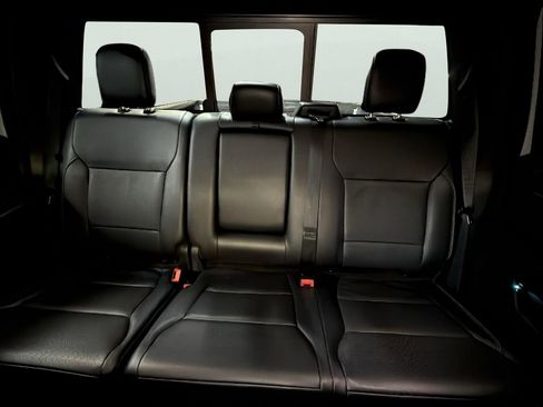 Certified 2022 Ford F150 Lariat w/ Equipment Group 502A High image 26