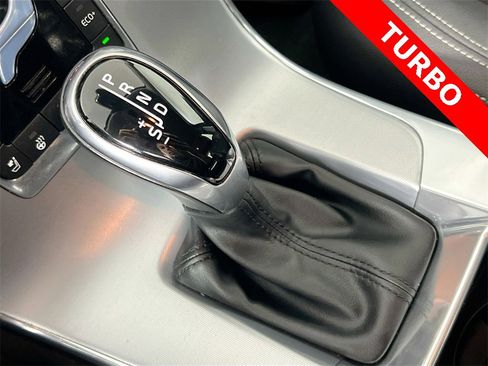 Used 2018 Volvo S60 T5 Dynamic w/ Vision Package image 16