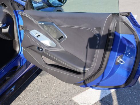 Used 2023 Chevrolet Corvette Stingray Preferred Cpe w/ Z51 Performance Package RWD image 33