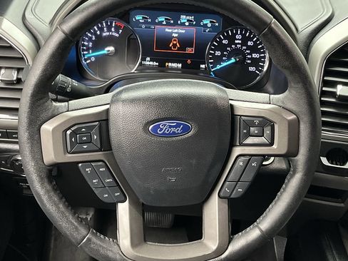 Used 2018 Ford Expedition Max XLT w/ Equipment Group 202A AWD/4WD image 16
