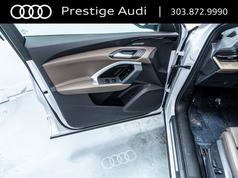 Used 2025 Audi Q5 Premium Plus w/ Premium Plus AWD/4WD image 22