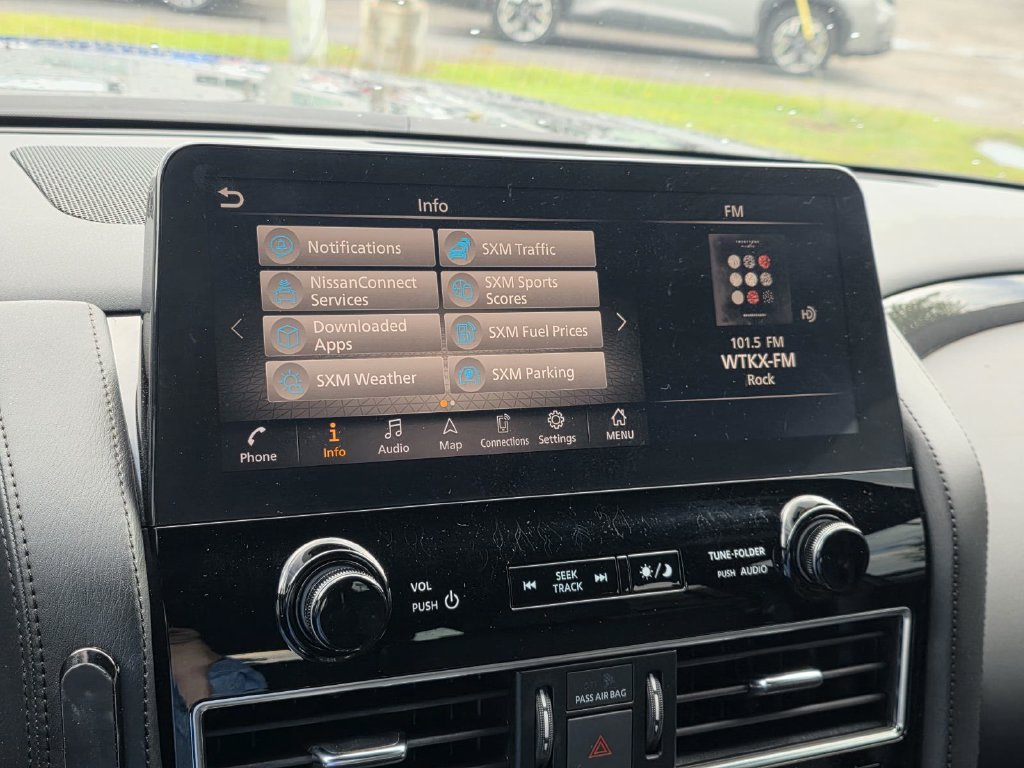 Used 2023 Nissan Armada SL w/ Midnight Edition Package AWD/4WD image 19