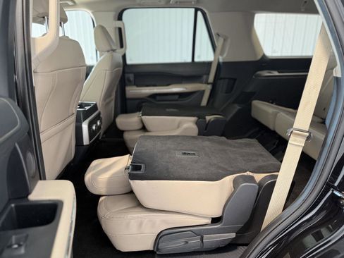 Certified 2022 Ford Expedition Limited image 27