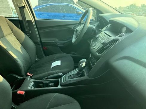 Used 2015 Ford Focus S FWD image 5
