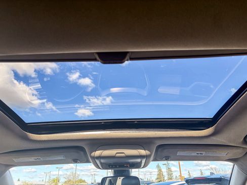 Used 2019 GMC Acadia Denali w/ Technology Package image 15