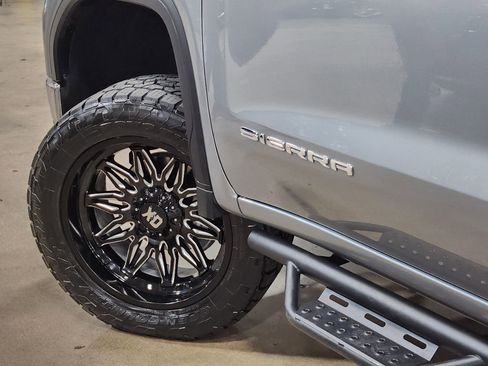 Used 2023 GMC Sierra 1500 SLT w/ SLT Convenience Package image 22