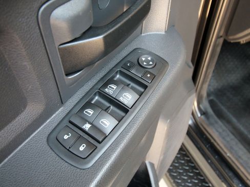 Used 2010 Dodge Ram 3500 Truck ST w/ ST Popular Equipment Group AWD/4WD image 19