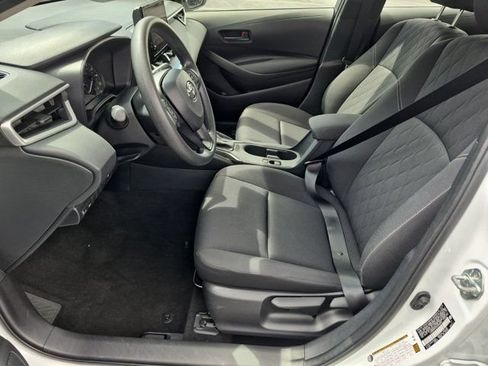 Certified 2025 Toyota Corolla LE FWD image 9