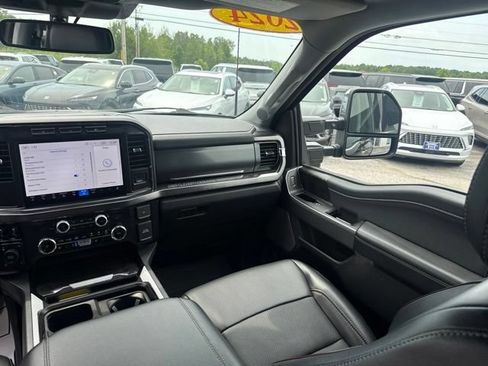 Used 2024 Ford F250 Lariat w/ Chrome Package AWD/4WD image 28