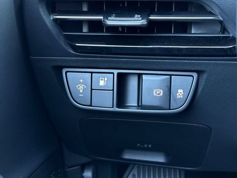 New 2026 Kia EV6 Light RWD image 32