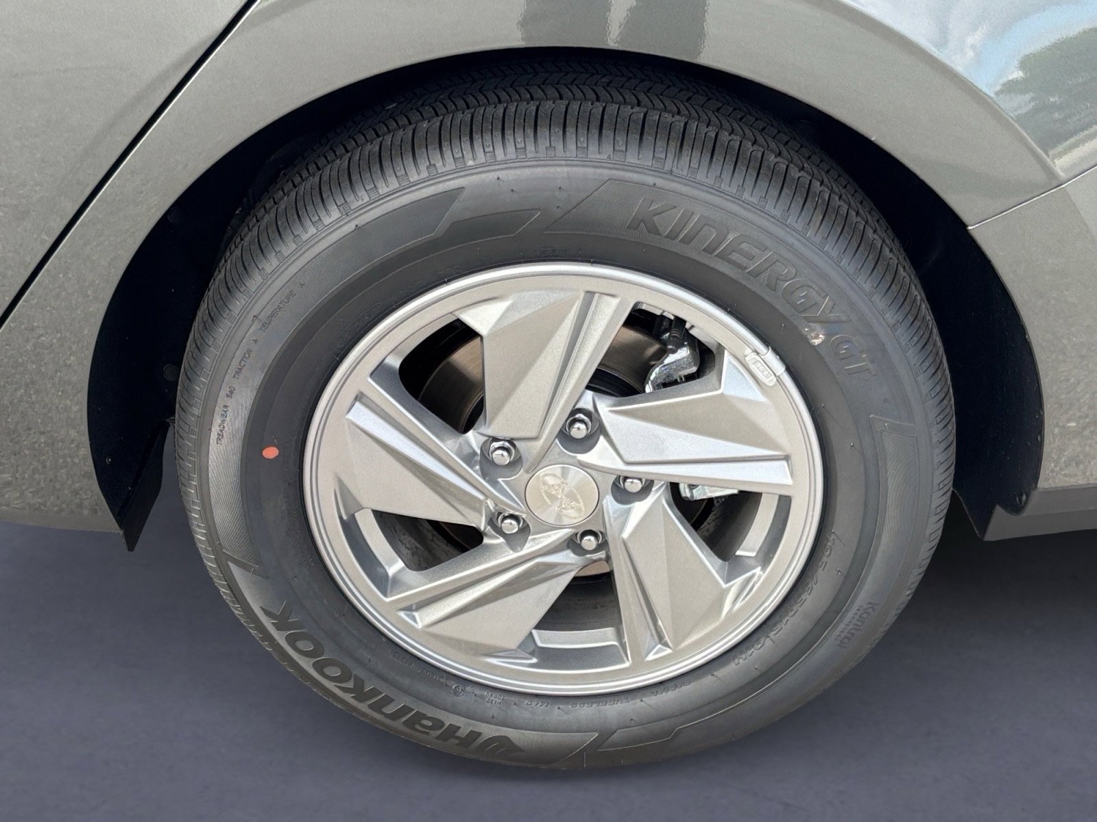 New 2026 Hyundai Elantra SE FWD image 9
