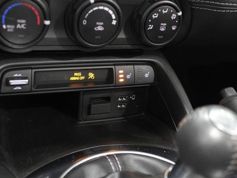 Certified 2023 MAZDA MX-5 Miata Club image 14