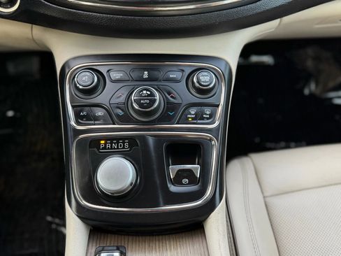 Used 2015 Chrysler 200 C w/ Navigation & Sound Group I image 24