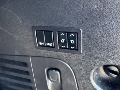 Used 2016 GMC Yukon Denali w/ Open Road Package image 22