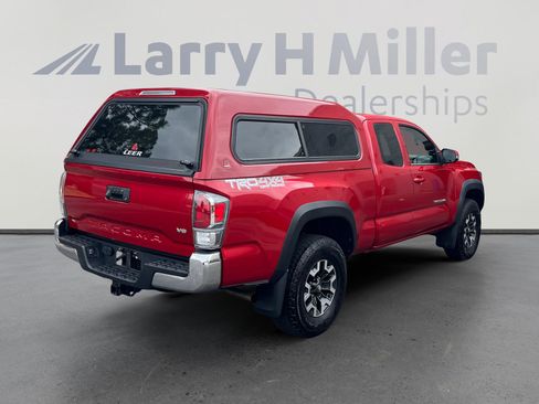 Used 2021 Toyota Tacoma TRD Off-Road AWD/4WD image 5