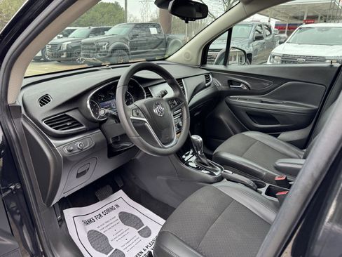Used 2020 Buick Encore Preferred w/ Safety Package image 2