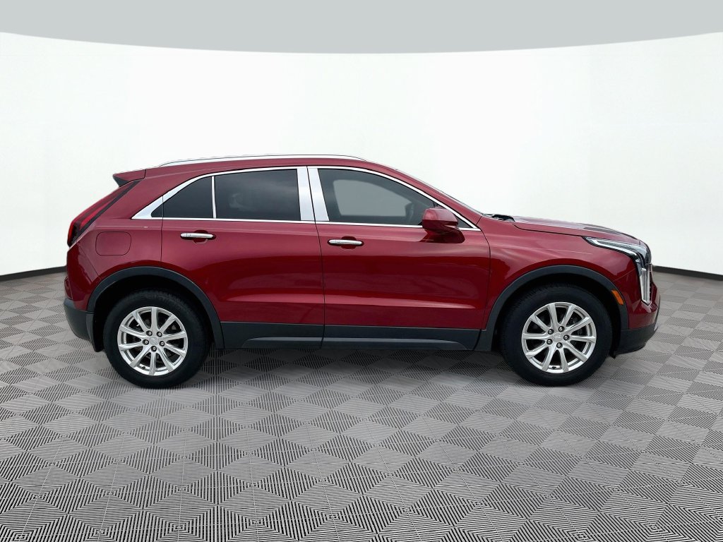 Used 2019 Cadillac XT4 Luxury FWD image 4