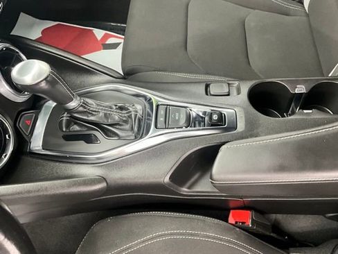 Used 2022 Chevrolet Camaro LT RWD image 19