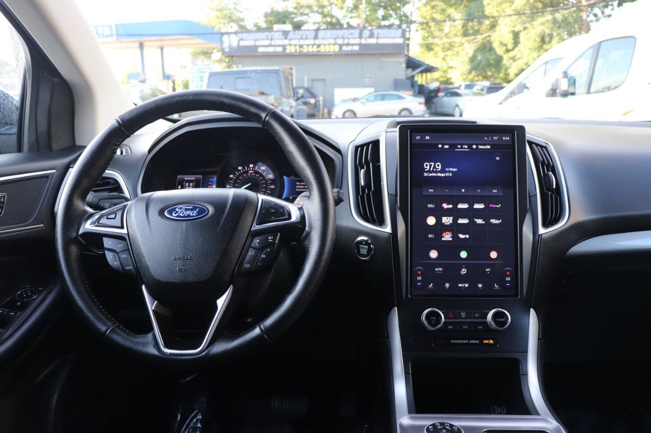 Used 2024 Ford Edge SEL AWD/4WD image 17