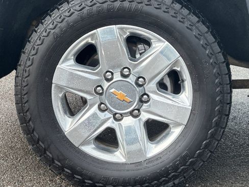 Used 2021 Chevrolet Silverado 2500 LTZ w/ LTZ Premium Package AWD/4WD image 32