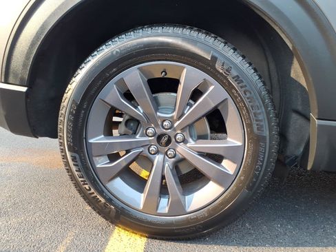 Certified 2023 Ford Explorer XLT w/ Equipment Group 202A AWD/4WD image 10
