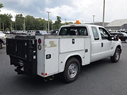 Used 2014 Ford F250 XL w/ Power Equipment Group RWD image 9