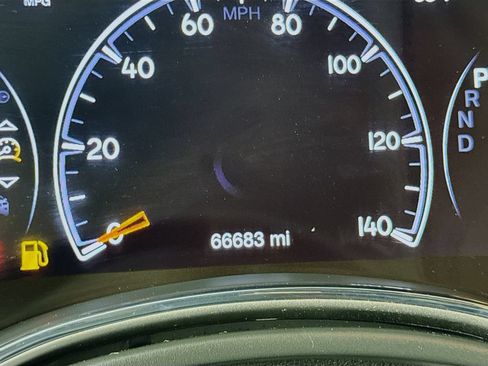 Used 2021 Jeep Grand Cherokee Laredo X AWD/4WD image 22