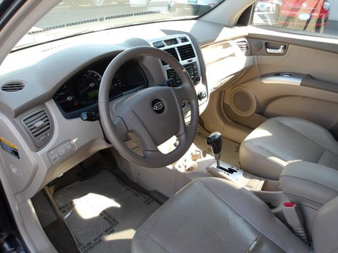 Used 2006 Kia Sportage LX AWD/4WD image 9
