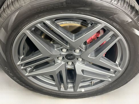 Used 2025 Ford Explorer ST-Line w/ ST-Line Street Pack image 11