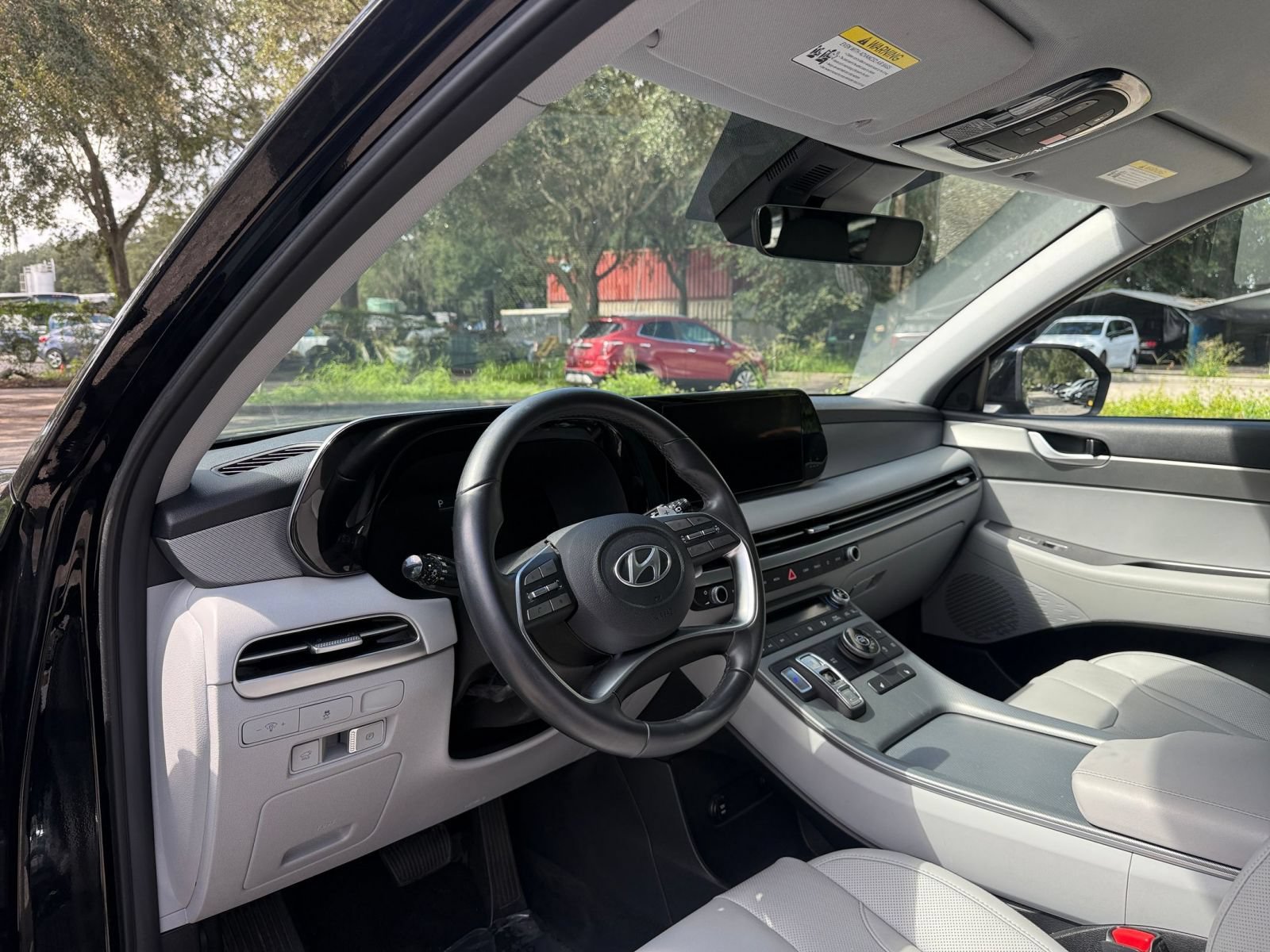Used 2025 Hyundai Palisade SEL FWD image 34