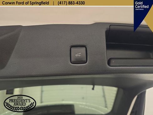 Used 2024 Ford Escape Platinum AWD/4WD image 17