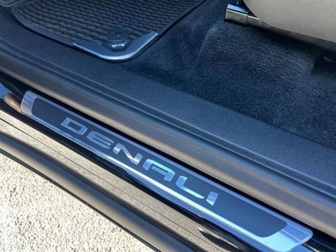 Used 2026 GMC Acadia Denali Ultimate image 22