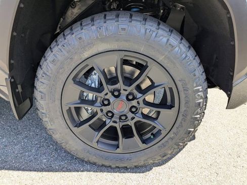 New 2026 Toyota Tundra Limited AWD/4WD image 11