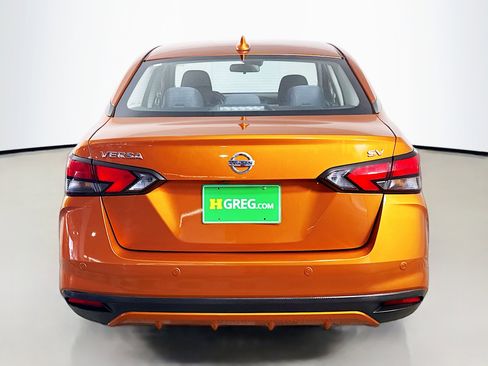 Used 2022 Nissan Versa SV w/ Trunk Package FWD image 8