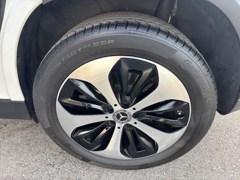 Used 2025 Mercedes-Benz GLA 250 4MATIC image 30