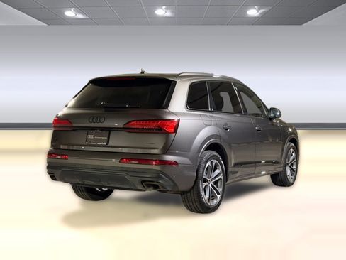 Certified 2026 Audi Q7 2.0T Premium w/ Convenience Plus Package AWD/4WD image 9