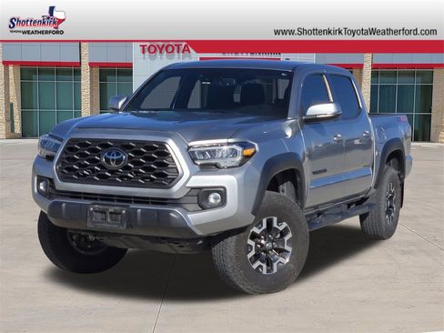 Used 2022 Toyota Tacoma TRD Off-Road image 1
