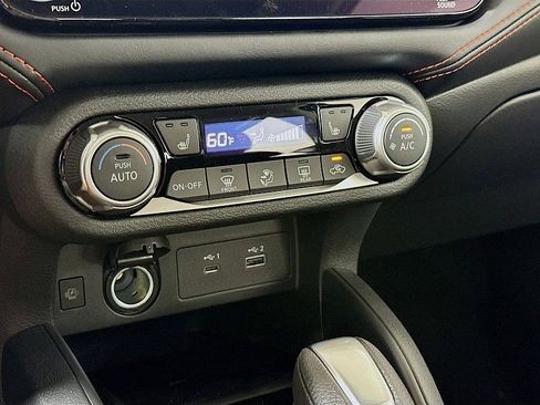 New 2025 Nissan Versa SR w/ Trunk Package image 16