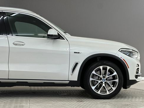 Used 2023 BMW X5 xDrive45e w/ Executive Package AWD/4WD image 36