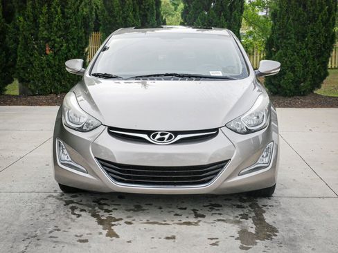 Used 2016 Hyundai Elantra Value Edition image 3