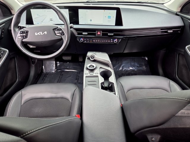 Used 2024 Kia EV6 Light RWD image 12