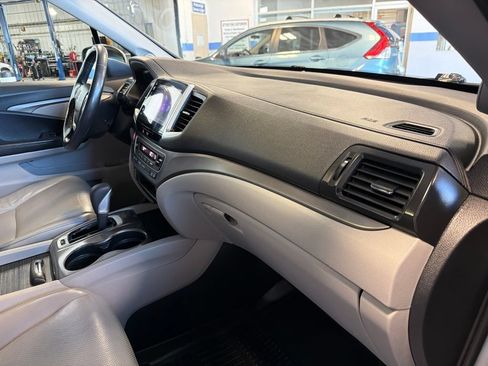 Used 2019 Honda Ridgeline RTL-T image 34