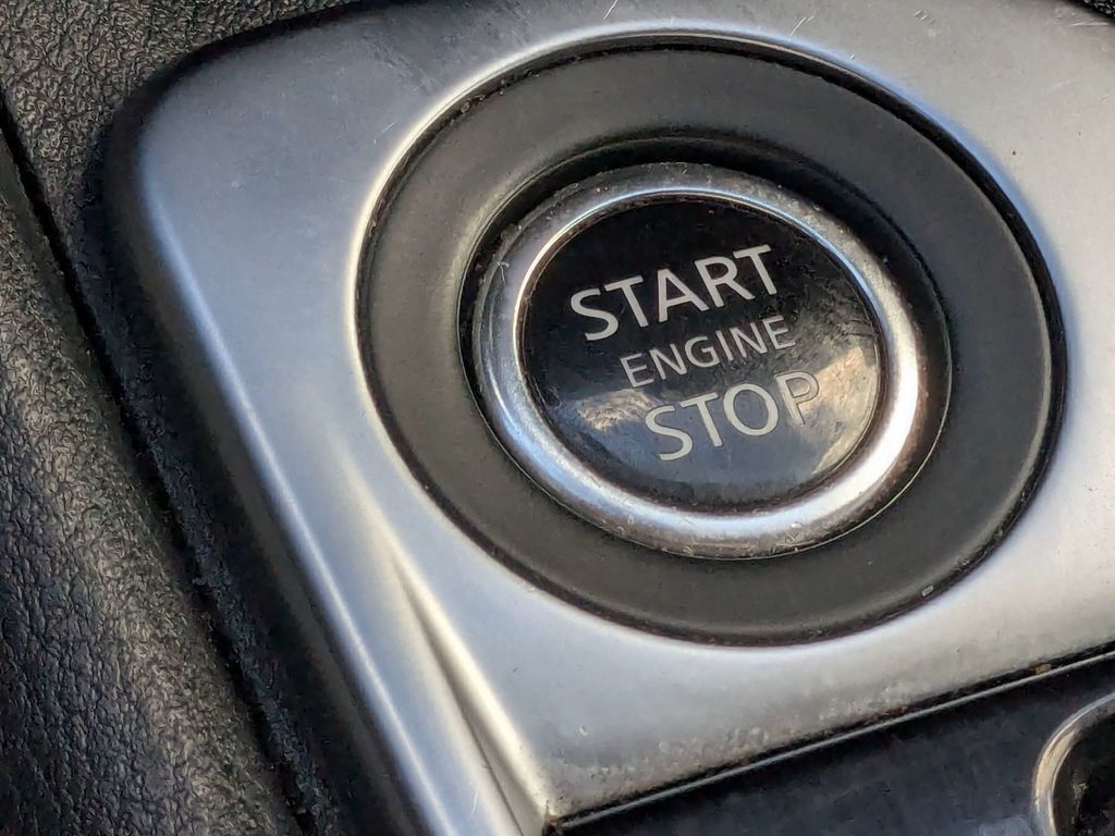 Used 2024 Nissan Sentra SV FWD image 36