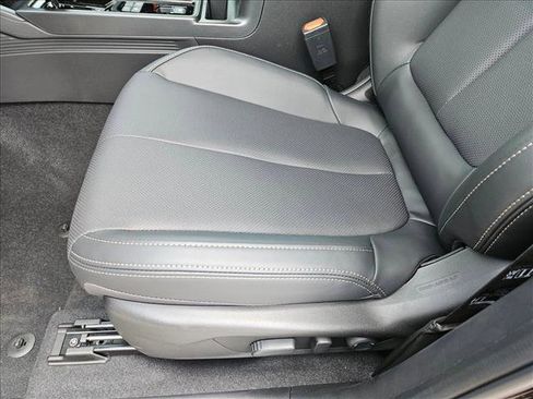 New 2026 Subaru Outback Limited AWD/4WD image 4