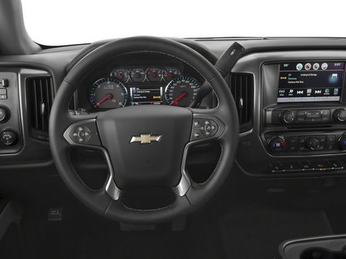 Used 2018 Chevrolet Silverado 1500 LT w/ Midnight Edition AWD/4WD image 10