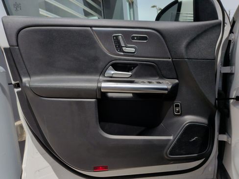 Used 2021 Mercedes-Benz GLA 250 image 13