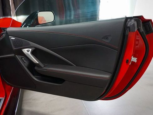 Used 2019 Chevrolet Corvette Z06 RWD image 40
