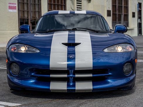Used 1996 Dodge Viper GTS image 32
