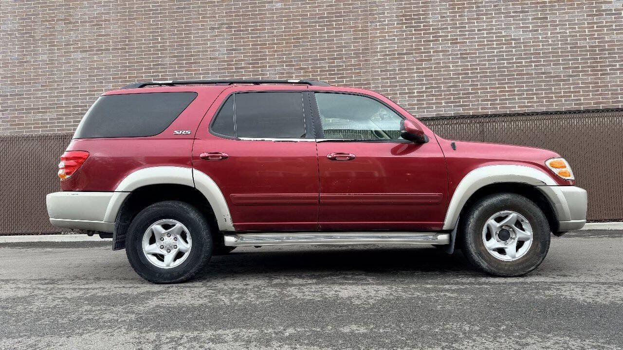 Used 2001 Toyota Sequoia SR5 w/ Preferred Pkg AWD/4WD image 5