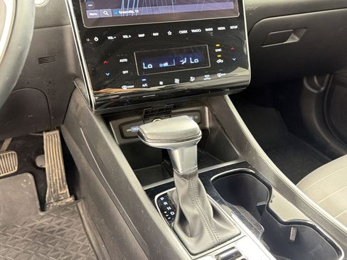 Used 2023 Hyundai Santa Cruz SEL Premium image 19
